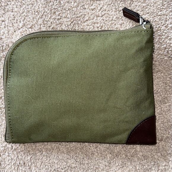 Shinola/American Airlines Travel Amenity Kit! - Picture 3 of 4